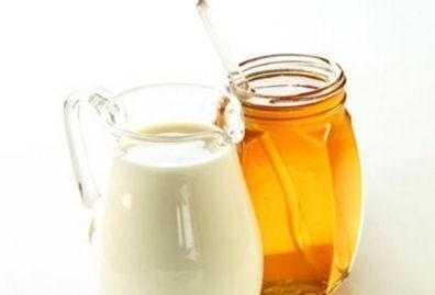 留学吃瓜热牛奶,揭秘“吃瓜热牛奶”背后的留学生活趣事